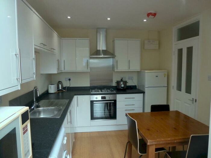 4 Bedroom House To Rent In Sir Henry Parkes Road, Canley, CV5