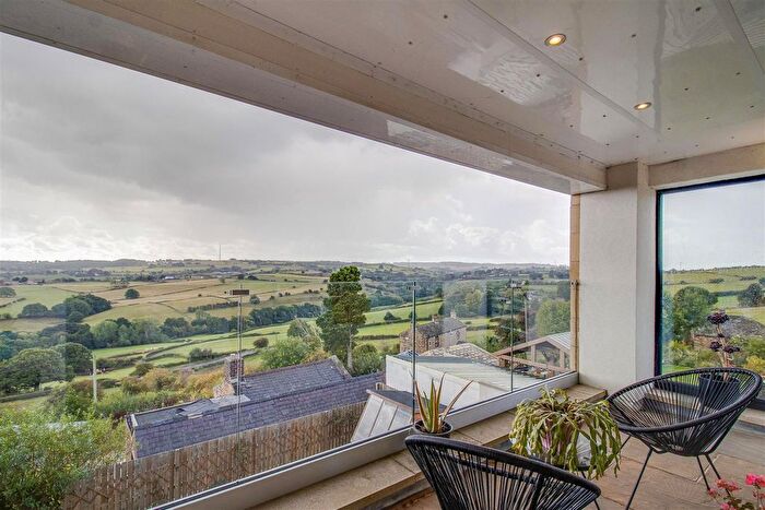 5 Bedroom Detached House For Sale In Foxroyd Lane, Dewsbury, WF12