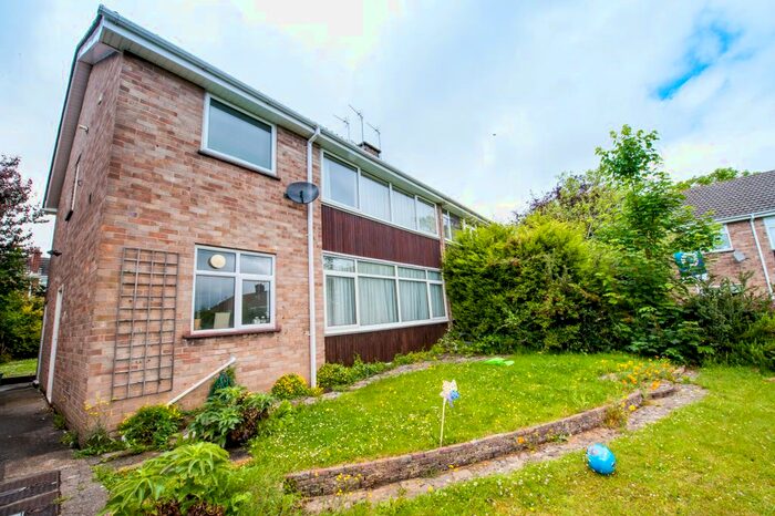 2 Bedroom Flat To Rent In Westover Rise, Westbury-On-Trym, Bristol, BS9