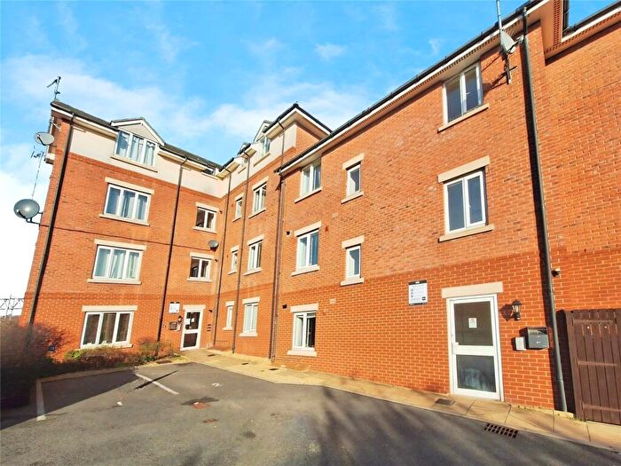 2 Bedroom Flat For Sale In Trent Road, Nuneaton, Warwickshire, CV11