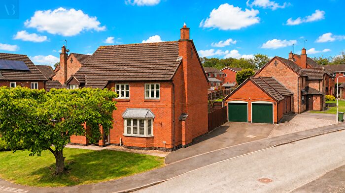 4 Bedroom Detached House For Sale In Bonner Close, Oadby, Leicestershire, Leiceter, LE2