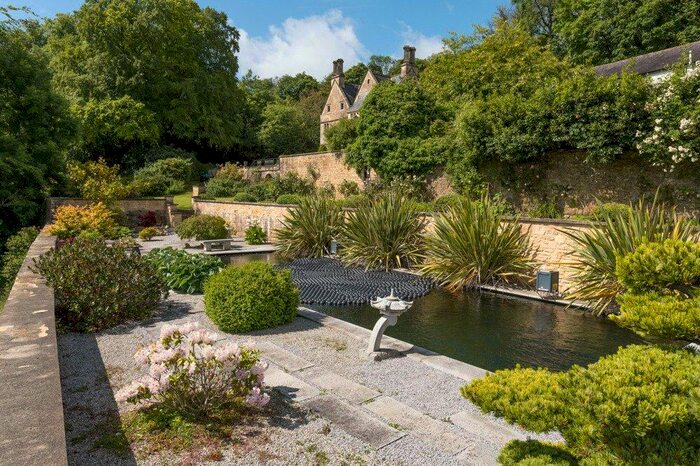 5 Bedroom Detached House For Sale In Charlcombe, Bath, BA1