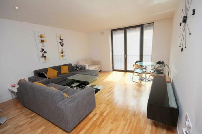 2 Bedroom Flat To Rent In The Hub, Piccadilly Place, Manchester, M1