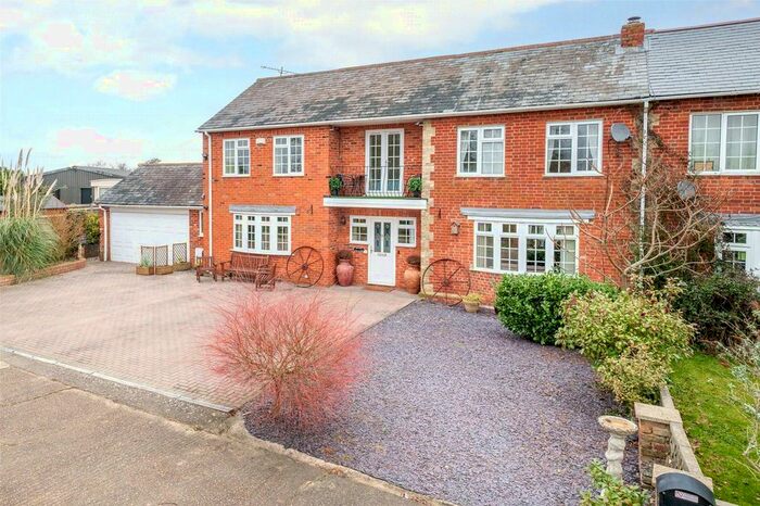 6 Bedroom Detached House To Rent In Bracknell Road, Warfield, Bracknell, Berkshire, RG42