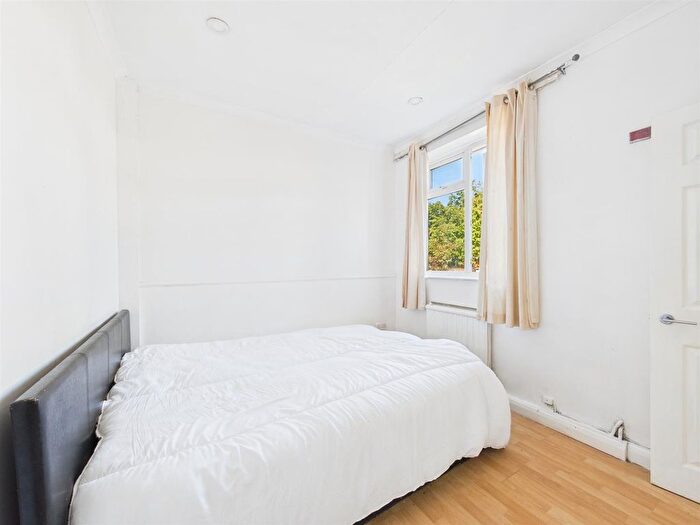 2 Bedroom Bungalow For Sale In Colton Gardens, London, N17