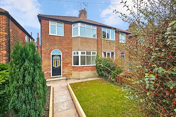 3 Bedroom Semi-Detached House To Rent In West Cliffe Grove, Harrogate, HG2