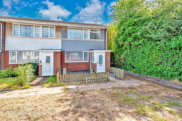 3 Bedroom End Terrace House For Sale In Chepstow Road, Walsall, WS3