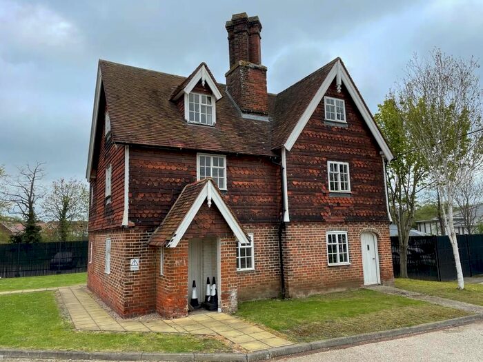 4 Bedroom Semi-Detached House For Sale In Brook Farm Cottages, Five Oak Green Road, Tonbridge, Kent, TN11