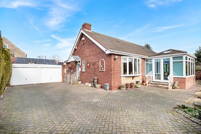 2 Bedroom Detached Bungalow To Rent In Crossland, Castlegate, Tickhill, Doncaster, DN11