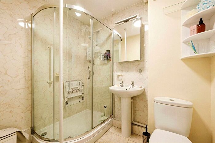 2 Bedroom Flat For Sale In Coronation Road, Totnes, Devon, TQ9