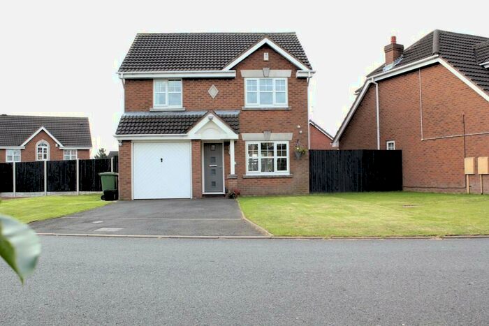 3 Bedroom Detached House To Rent In Harvard Close, Dudley, DY1