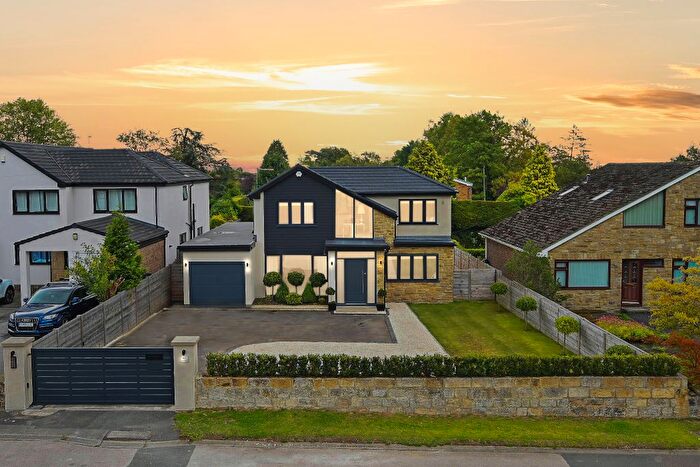 4 Bedroom Detached House For Sale In Leeds Road, Harrogate, HG2