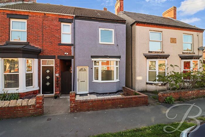 3 Bedroom End Of Terrace House For Sale In Shuttlewood Road, Bolsover, Chesterfield, S44