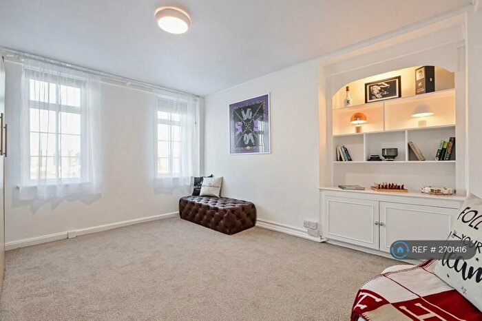 Studio To Rent In Langford Court, NW8