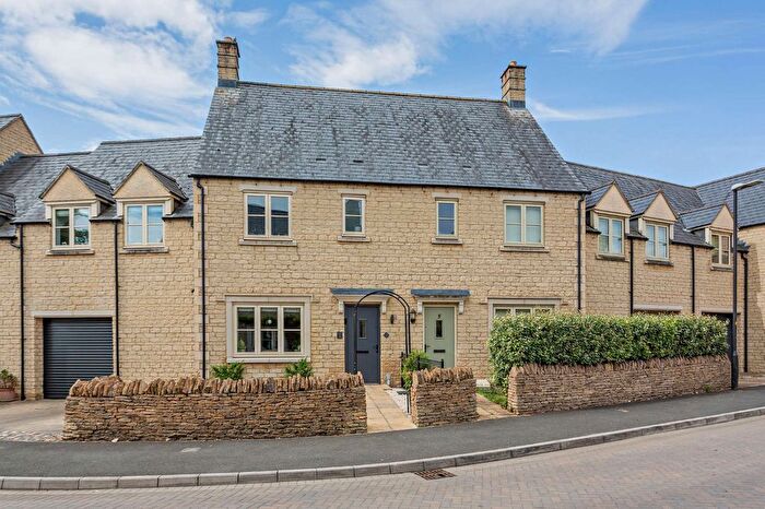 4 Bedroom Terraced House For Sale In Jacobs Piece, Fairford, Gloucestershire, GL7