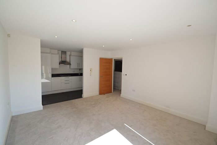 2 Bedroom Flat To Rent In Worple Road, Wimbledon, SW19