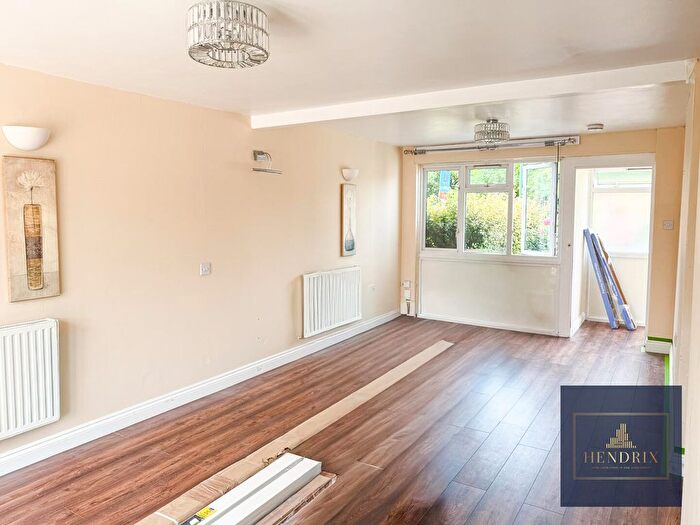 3 Bedroom Terraced House To Rent In Kimpton Road, Sutton, SM3