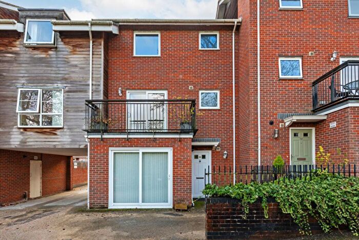 3 Bedroom Terraced House For Sale In Athelstan Road, Winchester, SO23