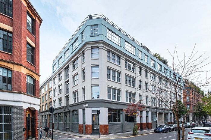 3 Bedroom Flat To Rent In Shepherdess Walk, Hackney, N1