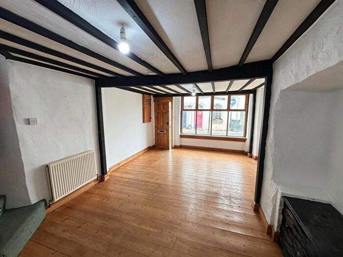 2 Bedroom Terraced House To Rent In Fore Street, Buckfastleigh, TQ11