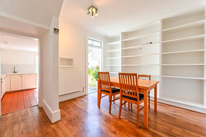 2 Bedroom Semi-Detached House To Rent In Fairfield Road, Bow, London, E3