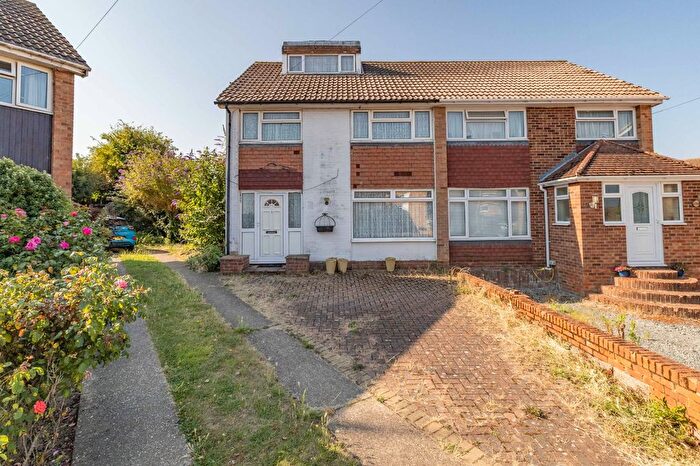 4 Bedroom Semi-Detached House For Sale In Rivers Road, Teynham, Sittingbourne, Kent, ME9