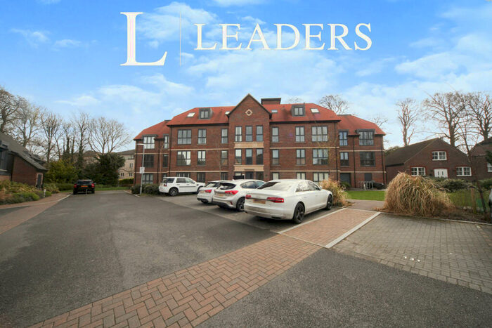 2 Bedroom Apartment To Rent In York House - Frances Drive, LU6