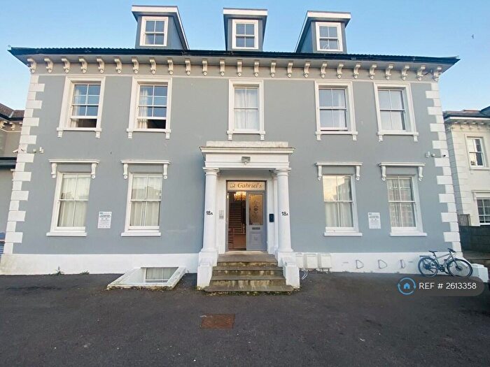 3 Bedroom Flat To Rent In Brighton And Hove, Brighton And Hove, BN2