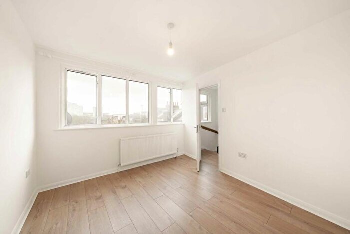 1 Bedroom Flat To Rent In Seven Sisters Road, London, N7