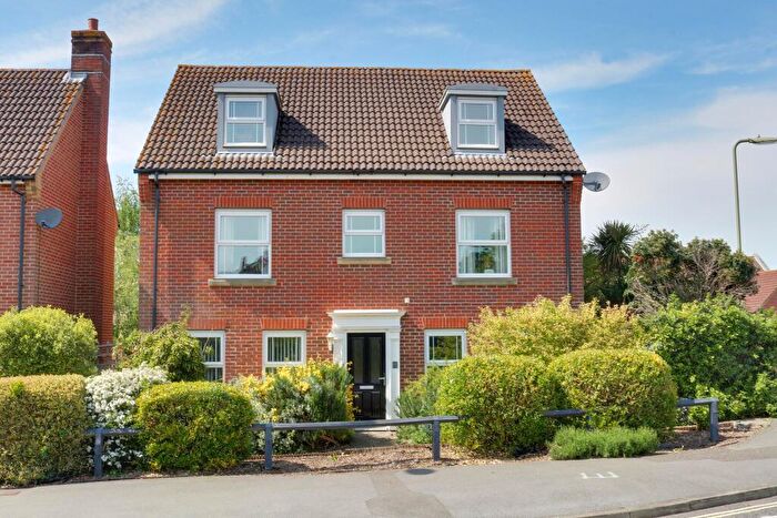 6 Bedroom Detached House For Sale In North Baddesley, Southampton, SO52