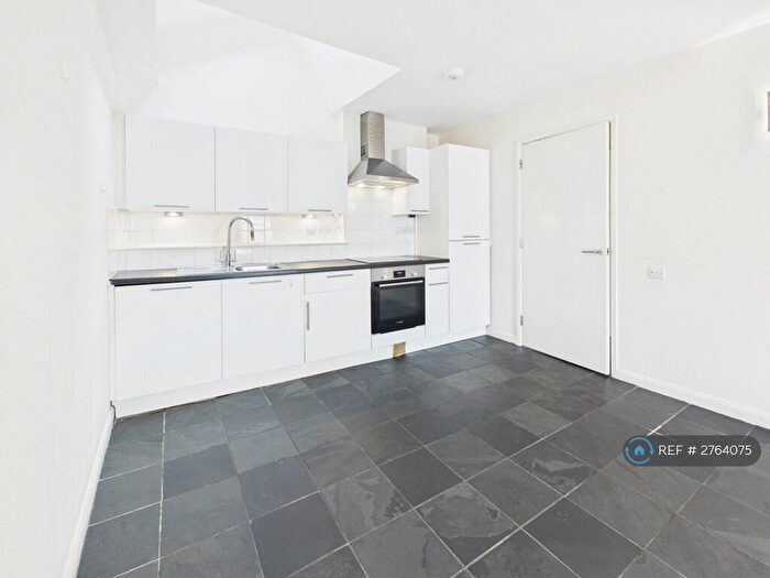 2 Bedroom Flat To Rent In St. Aldate Street, Gloucester, GL1
