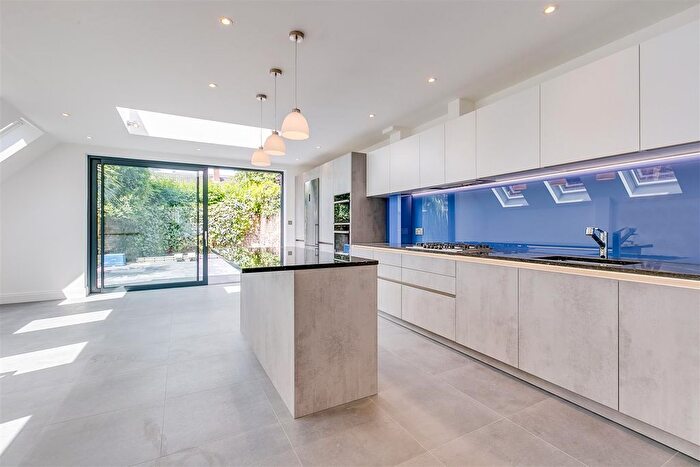 5 Bedroom End Of Terrace House To Rent In Glebe Street, London, W4