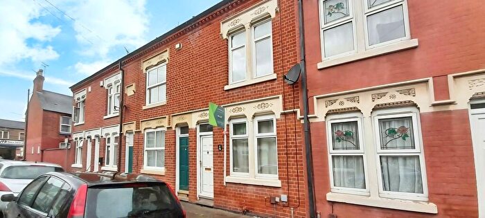 2 Bedroom Terraced House For Sale In Tyndale Street, Leicester, LE3