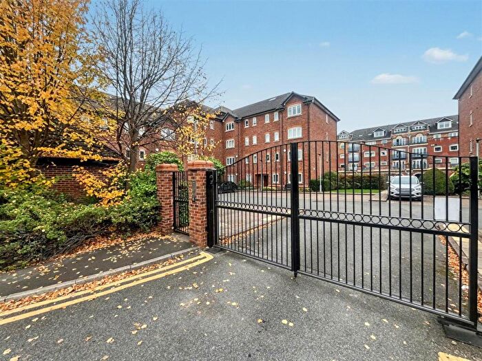 2 Bedroom Apartment For Sale In Bridgewater Street, Sale, M33
