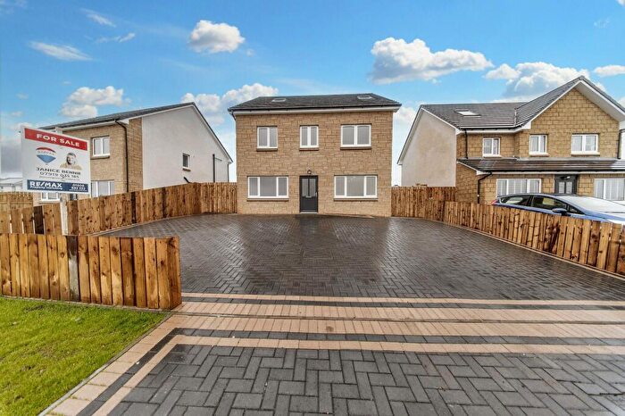 6 Bedroom Detached House For Sale In Breichwater Place, Fauldhouse, EH47