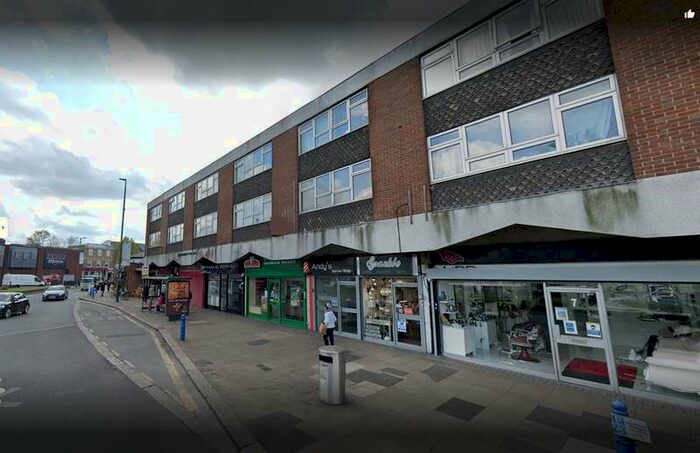 Commercial Property To Rent In Manorcroft Parade, College Road, Cheshunt, EN8