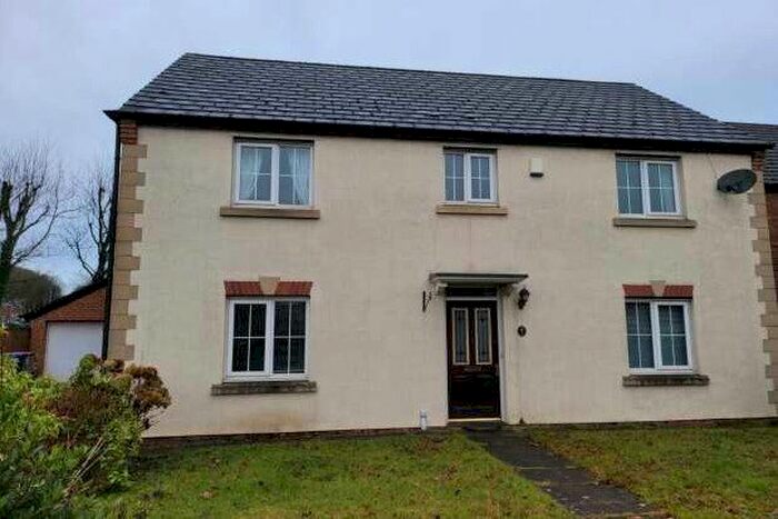 4 Bedroom Mews To Rent In Lock Keepers Mews, Manchester, M27