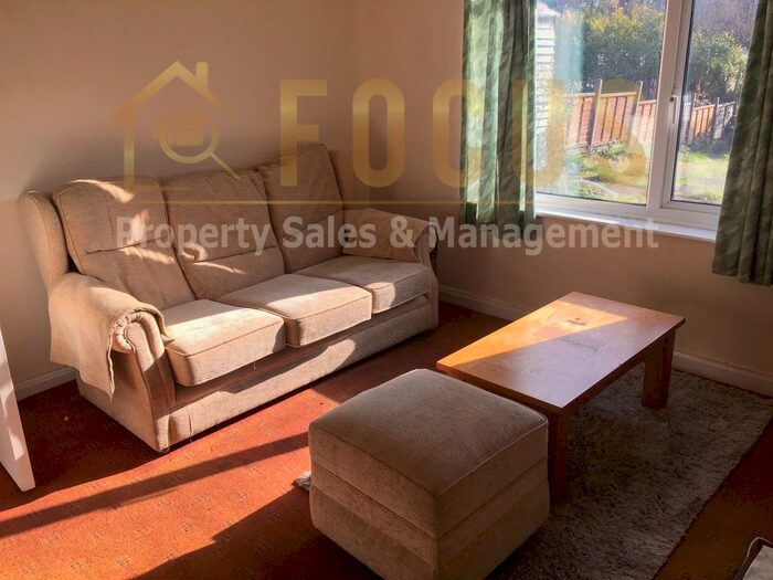 3 Bedroom Semi-Detached House To Rent In Keble Road, Leicester, LE2