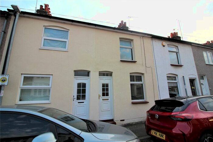 2 Bedroom Terraced House To Rent In Alexandra Road, Gravesend, Kent, DA12