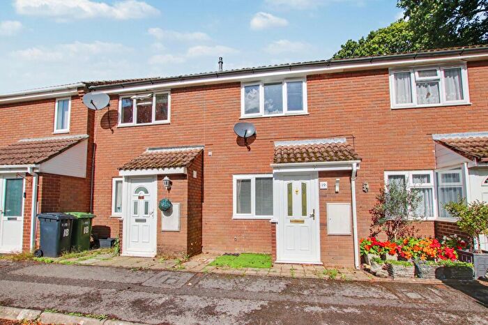 2 Bedroom Terraced House To Rent In Tickner Close, Botley, SO30