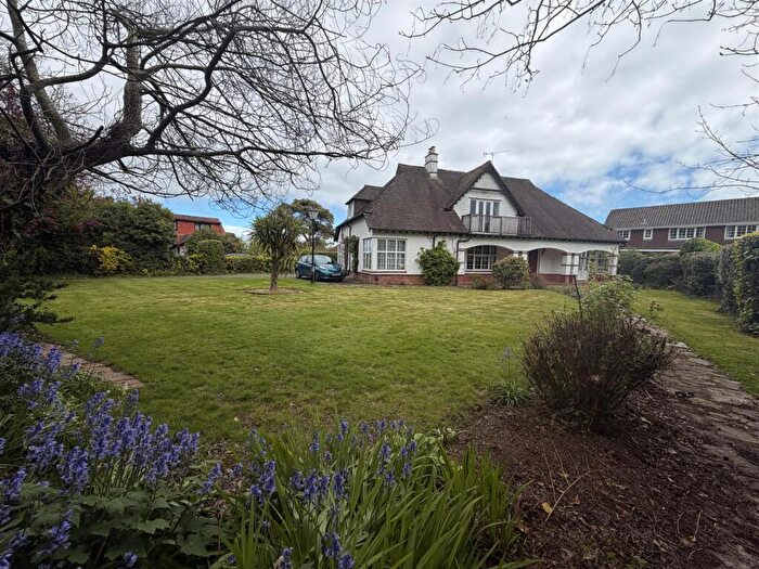 4 Bedroom Detached House For Sale In Old Street, Hill Head, Fareham, PO14