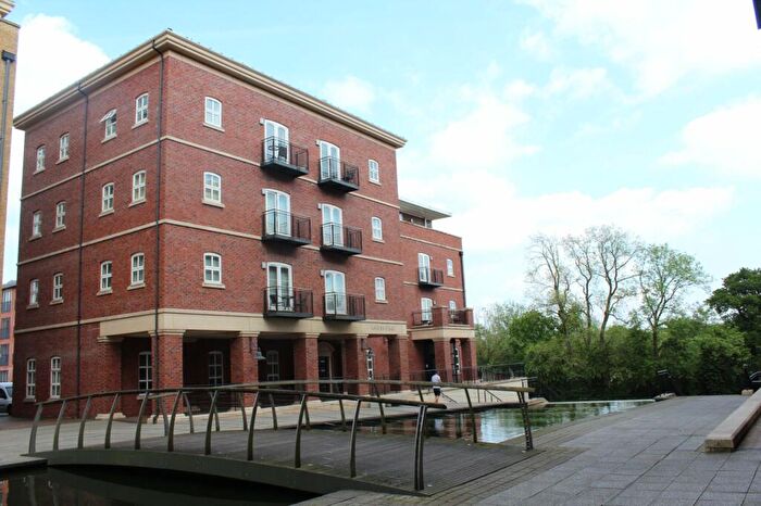 1 Bedroom Flat To Rent In Waterside, Shirley, Solihull, West Midlands, B90