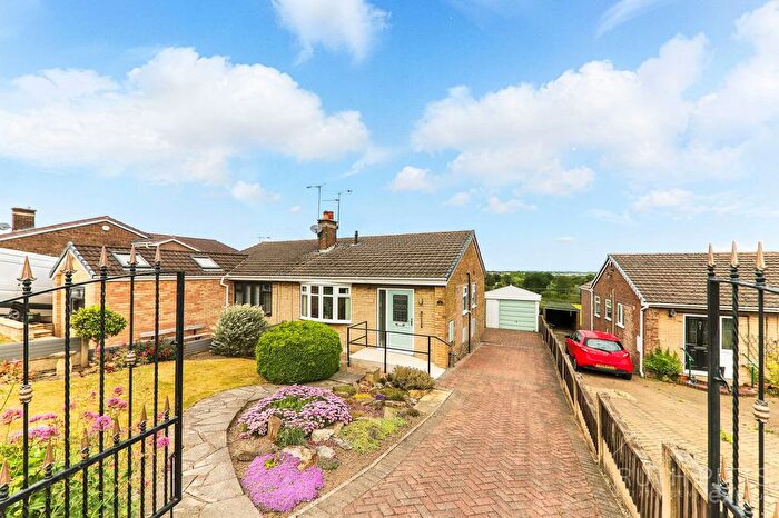 2 Bedroom Semi-detached Bungalow For Sale In Springvale Rise, Hemsworth, WF9