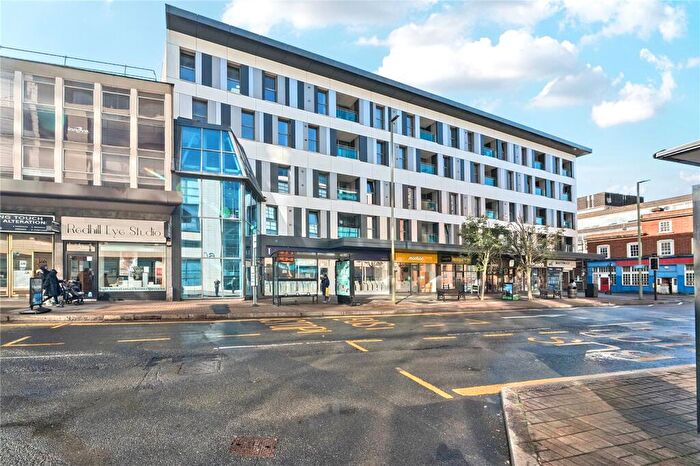 1 Bedroom Apartment For Sale In High Street, Redhill, Surrey, RH1