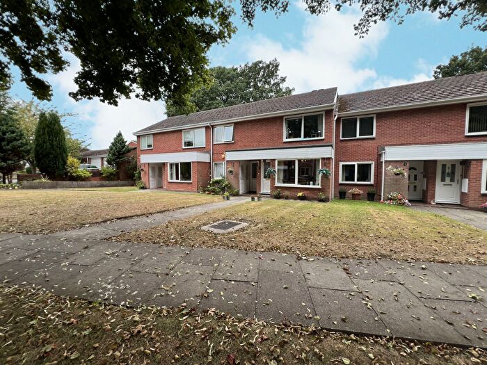 2 Bedroom Maisonette For Sale In Grangewood Court, Woodshires Road, Solihull, B92