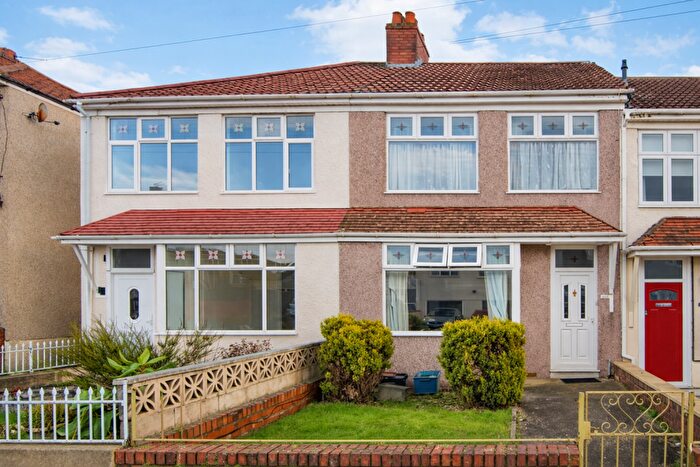 4 Bedroom Terraced House To Rent In Keys Avenue, Horfield, BS7