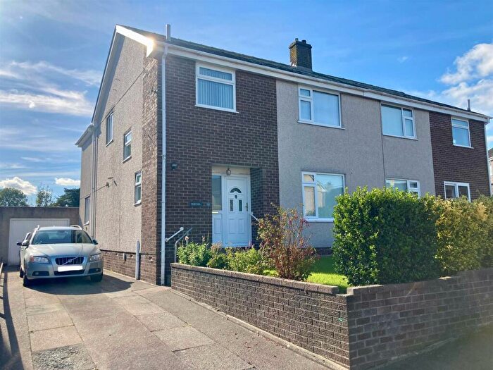 4 Bedroom House For Sale In Tal-Y-Bont, Llanrug, LL55