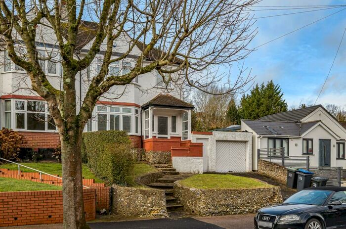 3 Bedroom Semi-Detached House To Rent In Old Lodge Lane Purley, CR8