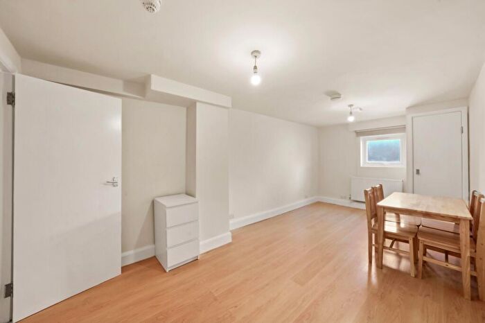 1 Bedroom Flat To Rent In Stroud Green Road, Finsbury Park, N4