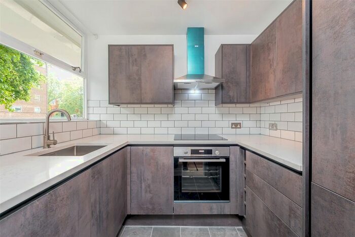 1 Bedroom Flat To Rent In Whitley House, Churchill Gardens, Pimlico, SW1V